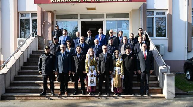Vali Enver Ünlü, Kırkağaç İlçesini Ziyaret Etti