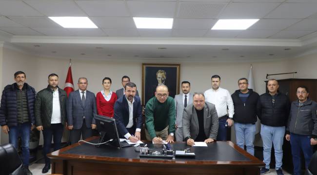 Başkan Çetin Akın Personelin Yüzünü Güldürecek İmzayı Attı