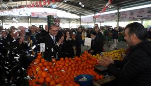 Cuma Pazarı Kapılarını Açtı
