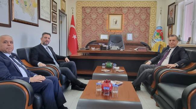 İL MİLLİ EĞİTİM MÜDÜRÜ UĞURELLİ’DEN KAYMAKAM KAPANKAYA’YA ZİYARET