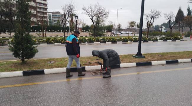 MASKİ Ekipleri Yağış Mesaisine Devam Ediyor