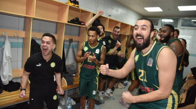 TARZANLAR, KARŞIYAKA’YA İLK MAĞLUBİYETİNİ TATTIRDI