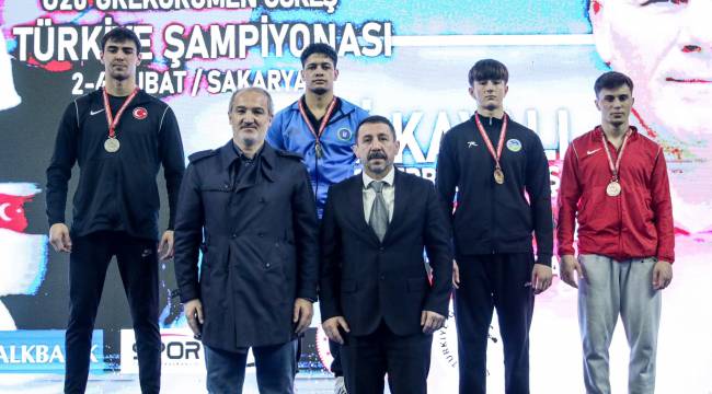 Manisa BBSK Güreş Takımından 2 Madalyalı Başlangıç