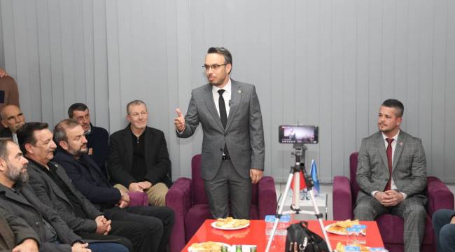 Yunus Oğan; "Bu arkadaş bu söylemlerle belediye işçilerini tehdit ediyor"
