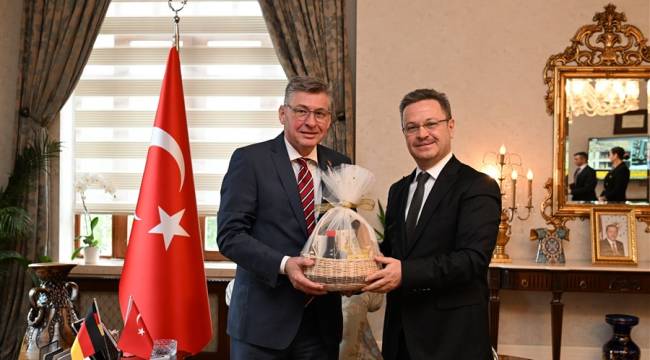 Almanya İzmir Başkonsolosu Schröer’den, Vali Ünlü’ye ziyaret