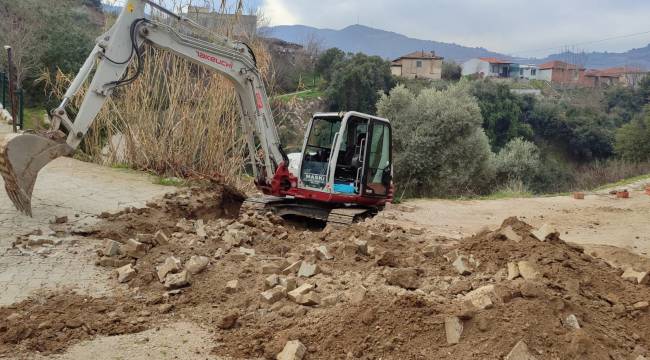 Bozkır Mahallesi’nde Dere Temizlik Çalışması