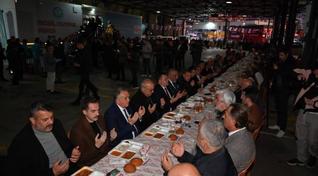 Büyükşehir'in İlk İftar Sofrası Horozköy'de Kuruldu