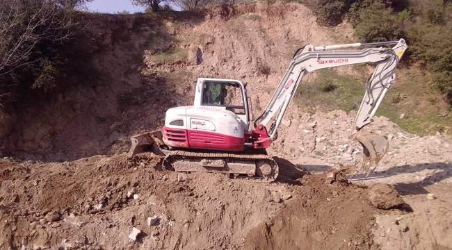 Çatalköprü Mahallesi’nde Dere Temizlik Çalışması