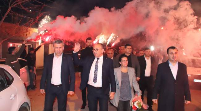 Çetin Akın “Halkımızın Emanetine 5 Yıl Boyunca Sahip Çıktık”