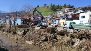 Özyurt Mahallesinin Deresi Temizlendi