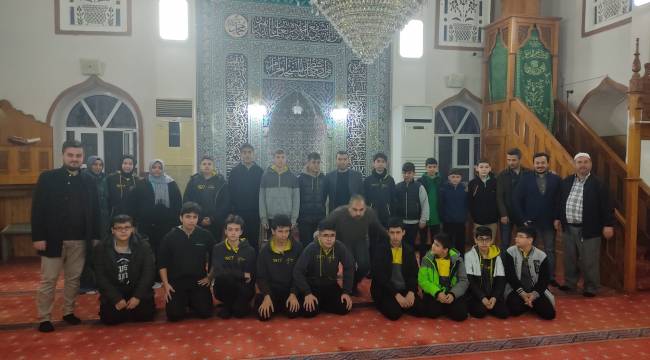 Turgutlu’da Camiler Gençlerle Şenleniyor