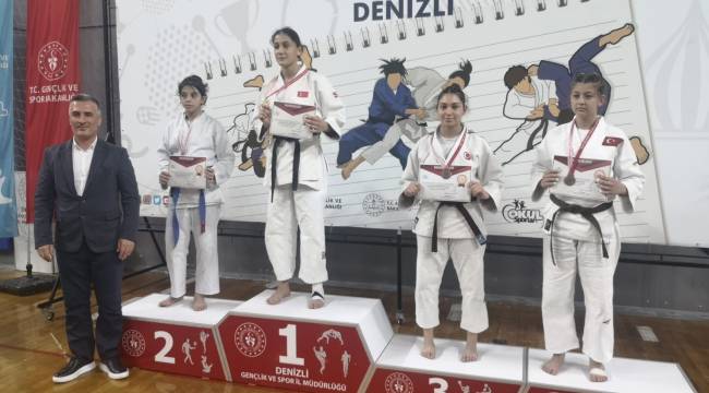 YUNUSEMRELİ JUDOCULAR DENİZLİ'DE İKİ MADALYA KAZANDI