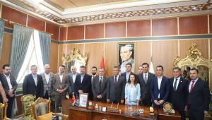 Başkan Akın, CHP Genel Başkanı Özgür Özel’in Manisa Programına katıldı