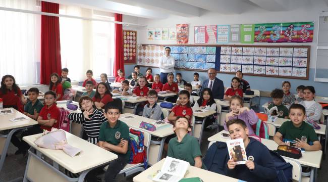 Başkan Çetin Akın Sınıf Başkanı Ege’nin Seçim Vaadini Yerine Getirdi