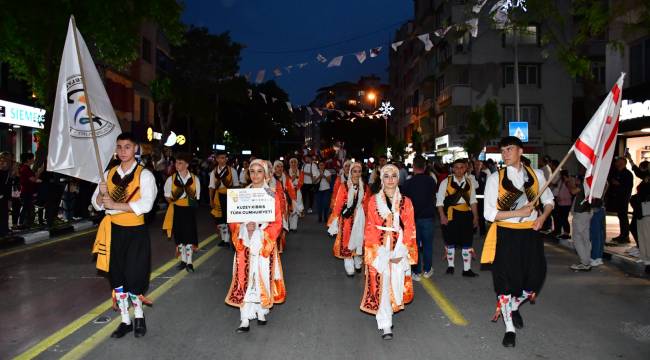  ‘Hoş Geldin Mesir’ Kortejinde Renkli Görüntüler