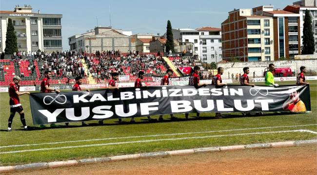 TURGUTLUSPOR’DAN “KALBİMİZDESİN YUSUF BULUT” PANKARTI