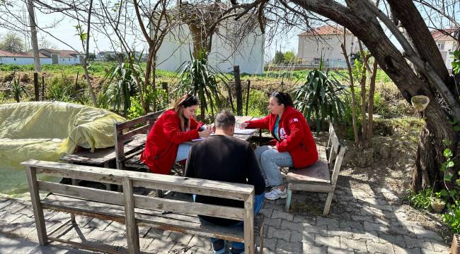 Türk Kızılay Manisa, Ramazan Bayramı'nda 12 Bin Aileye Yardımda Bulundu  