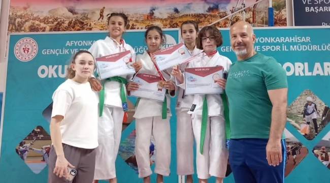 YUNUSEMRELİ SPORCULAR TAEKWONDO VE JUDODA MANİSA'NIN GURURU OLDU