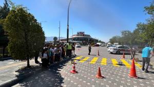 Turgutlu’da Öğrencilere Trafik Kuralları Bilgilendirmesi
