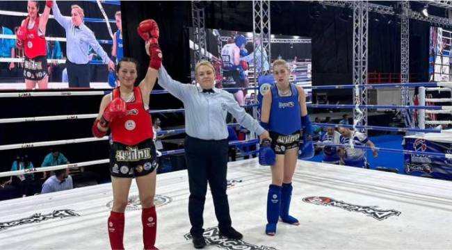 CEMİLE AYKOÇ, MUAYTHAİ DÜNYA ŞAMPİYONASI'NDA DÜNYA İKİNCİSİ OLDU