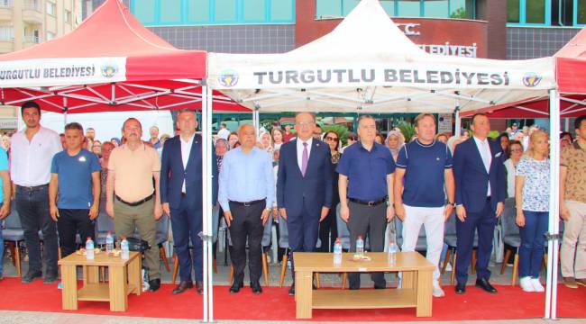 Turgutlu Halk Eğitim Merkezi Yıl Sonu Sergisi Açıldı
