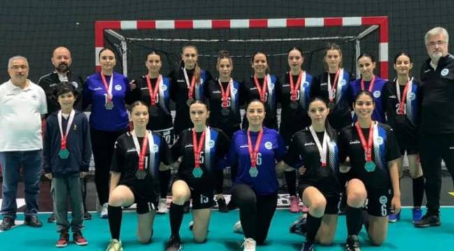 Turgutlulu Hentbolculara Milli Davet