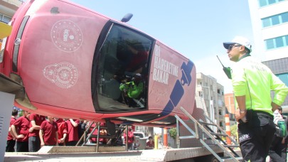 Trafik Haftası'nda Öğrencilere Promil Gözlüğü ve Simülatörle Gerçekçi Deneyim
