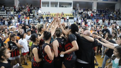 Play-off Final Serisini 2-2 Yapan Turgutlu Belediyespor Şampiyonluk Virajında