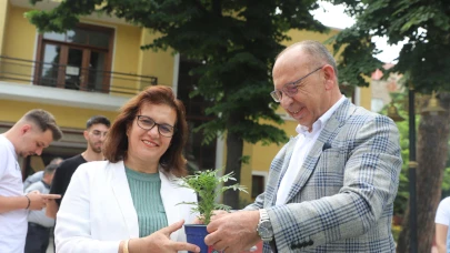 Başkan Çetin Akın’dan Anneler Günü Kutlaması