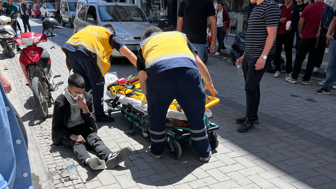 Turgutlu’da Motosikletler Çarpıştı: 2 Yaralı