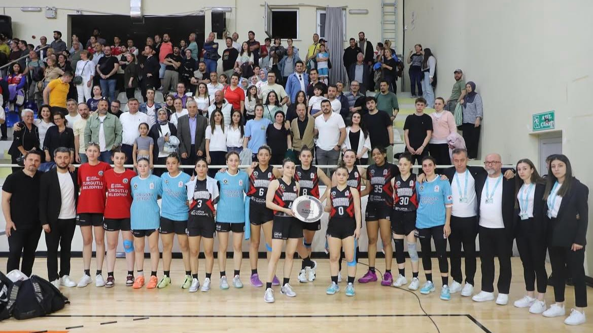 Turgutlu Belediyespor Kadın Basketbol Takımı Play-Off Finalini İkincilikle Tamamladı