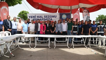 Yeni hal sezonu Turgutlu Sebze ve Meyve Hali’nde açıldı