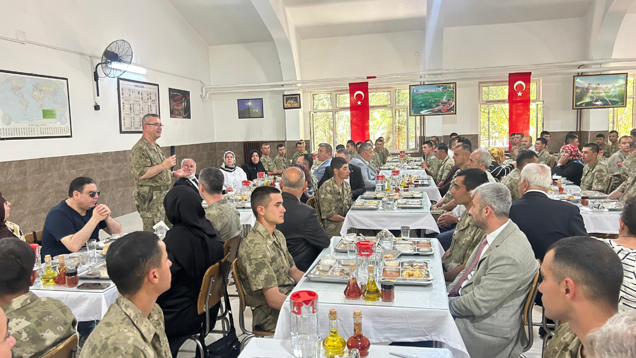 Şehit Aileleri, Gaziler ve Mehmetçikler Aynı Sofrada Buluştu