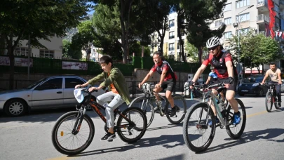 Manisa’da Pedallar Çevre için Çevrildi