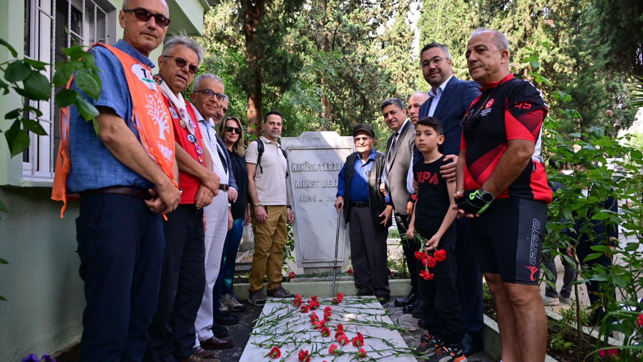 Manisa Tarzanı Ahmet Bedevi Mezarı Başında Anıldı