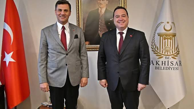 Manisa Büyükşehir Belediyesi'nin yeni başkanı Besim Dutlulu oldu!