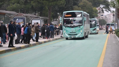 Büyükşehir Belediyesi YKS’de Öğrencilerin Yanında