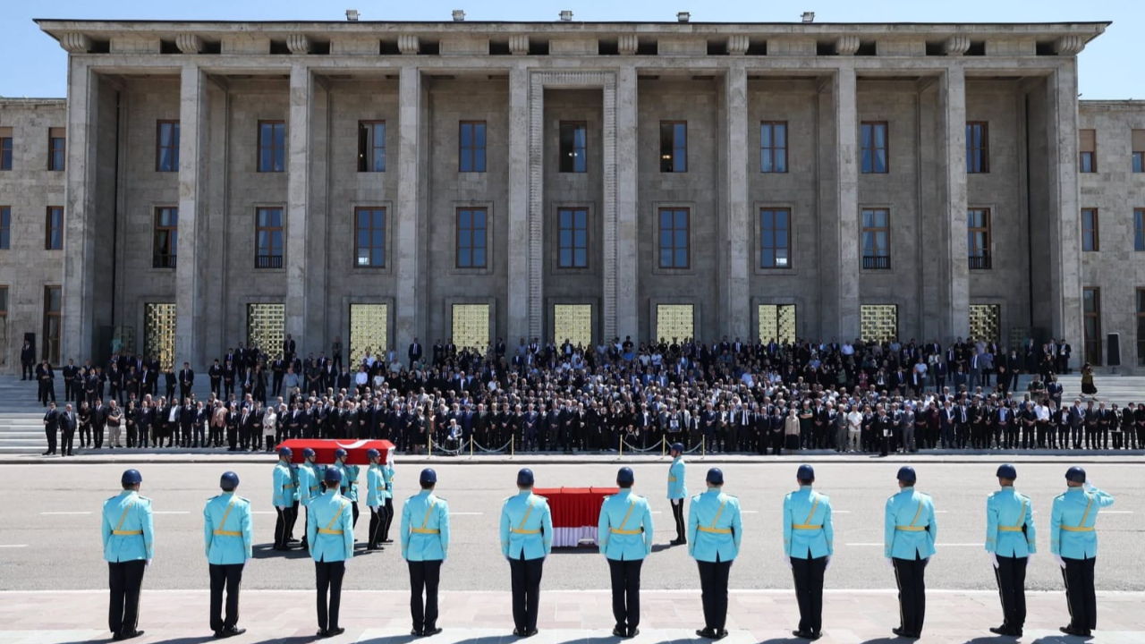 Manisa eski Milletvekili İsmail Bilen'e TBMM'de cenaze töreni