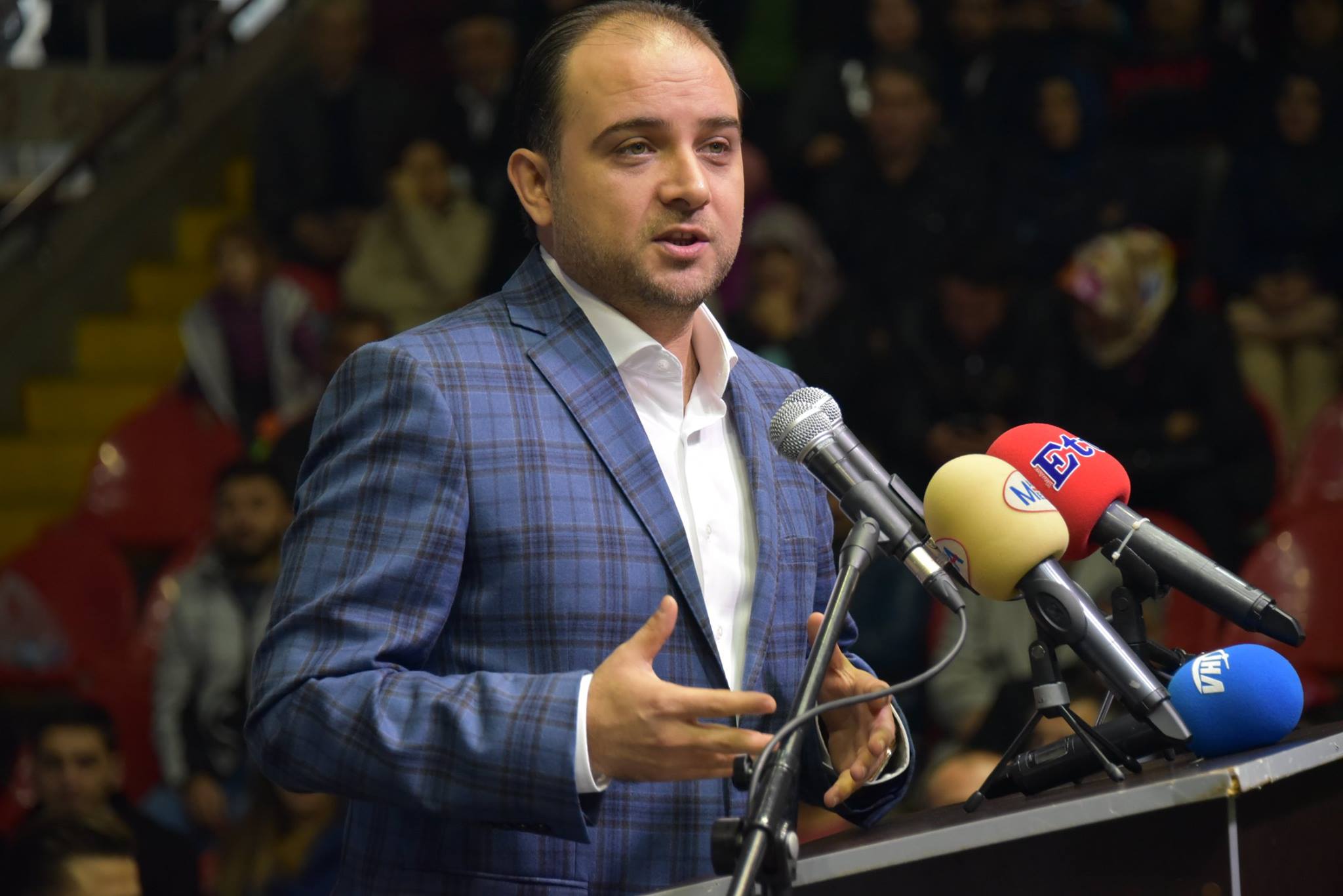Baybatur;''vatanı Savunmuş Milletimize 100 Binlerce Konut Feda Olsun''
