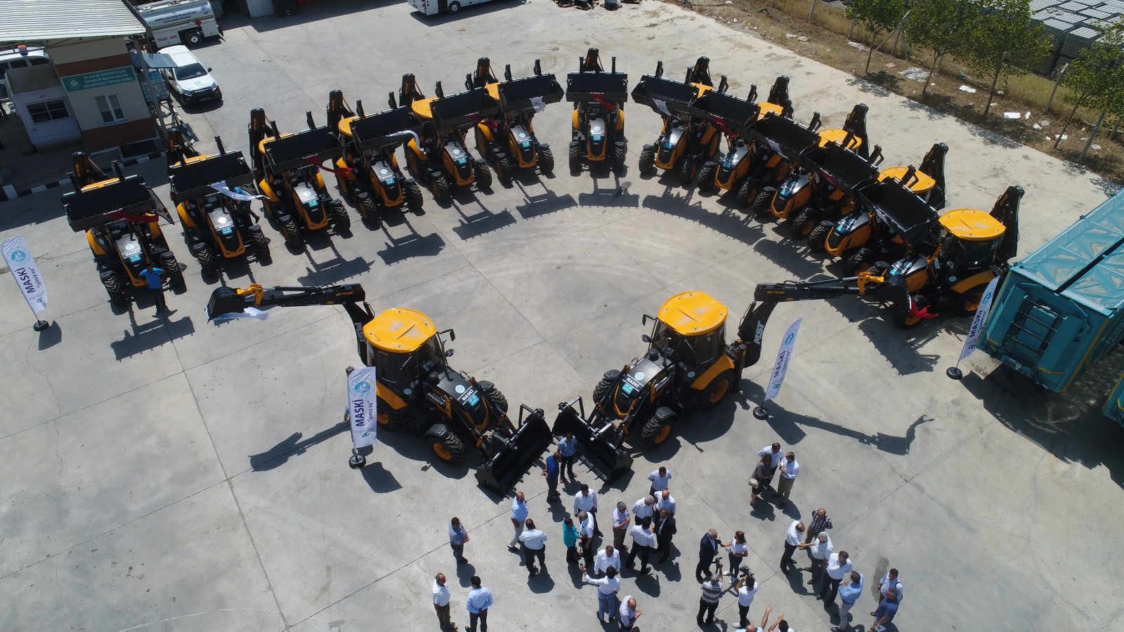 Yeni İş Makineları Teslim Alındı