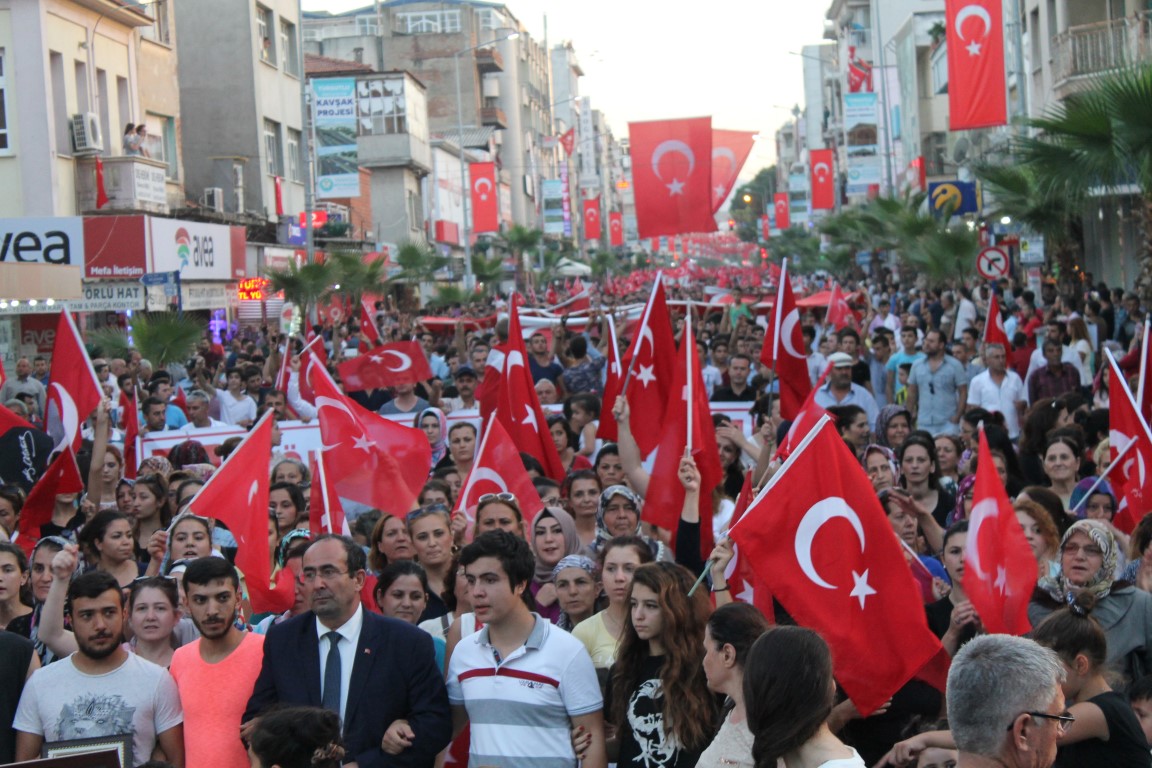 Binler Terörü Lanetledi