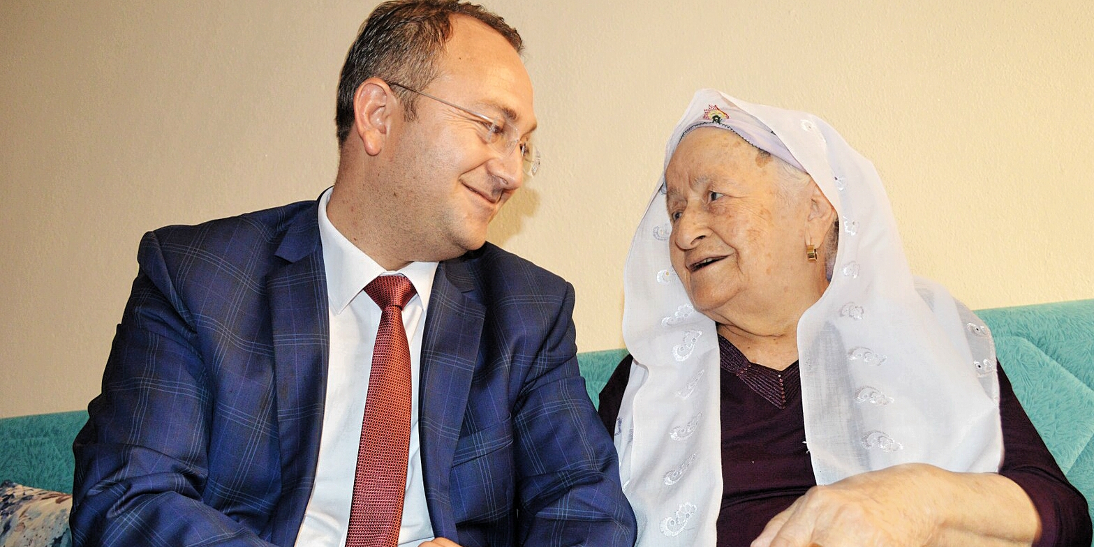Gedizli' Den En Büyük Ak Partili Ye Bayram Ziyareti