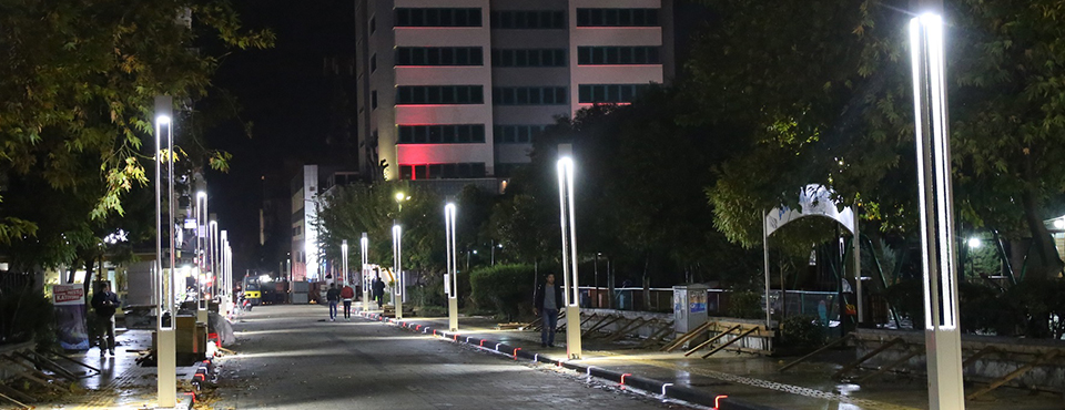 Akçakmak Yolu ışıl ışıl
