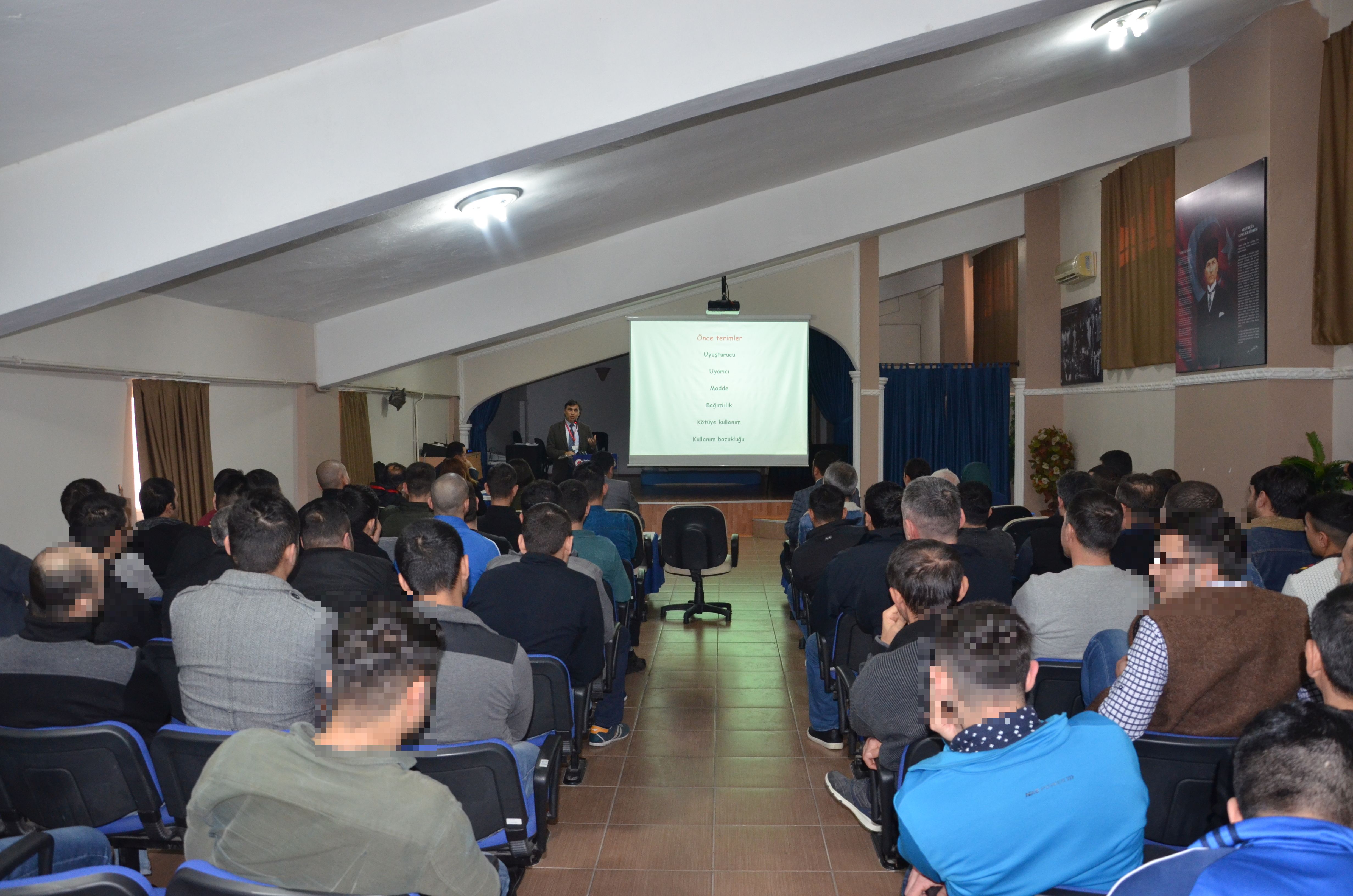Masder Mahkumlara Uyuşturucunun Zararlarını Anlattı