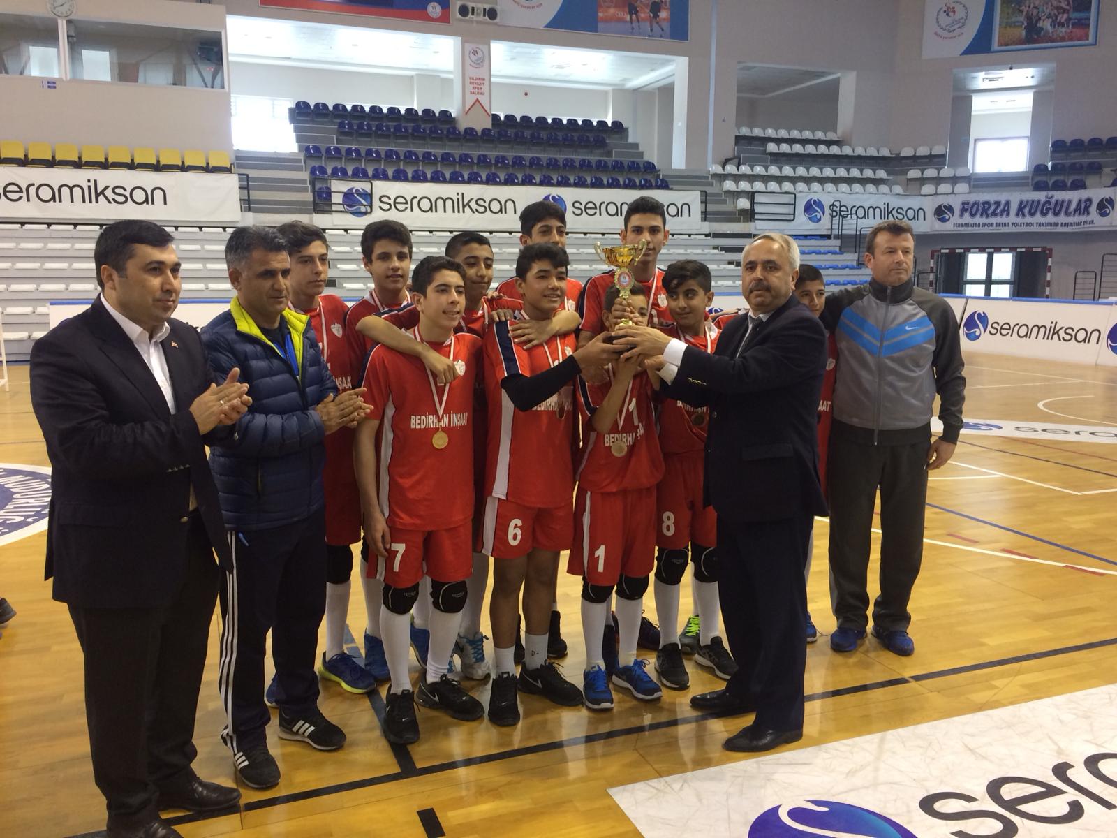 Yıldız Erkekler Voleybol İl Birinciliği Müsabakaları Sona Erdi