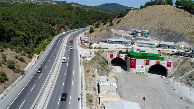 İzmir Ve Manisa Tünellerle Bağlandı