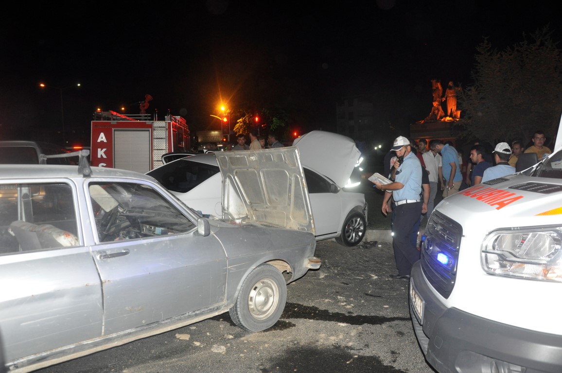 Turgutlu Girişinde Kaza 2 Yaralı