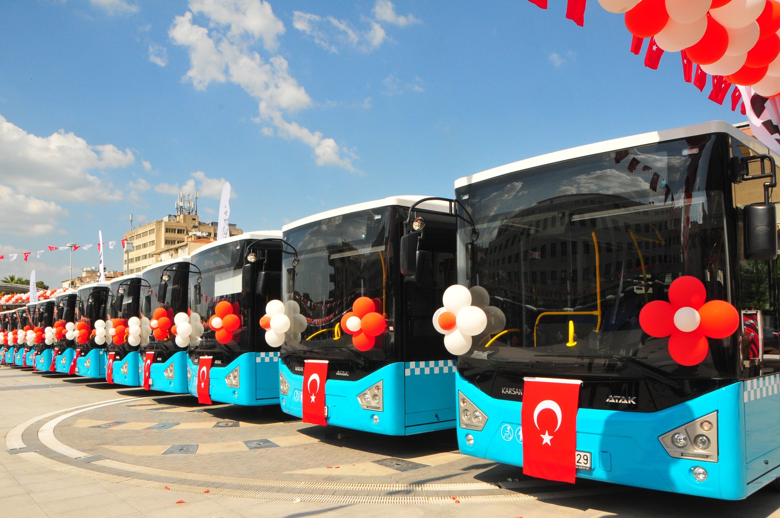 Başkan Bombayı İftarda Patlattı