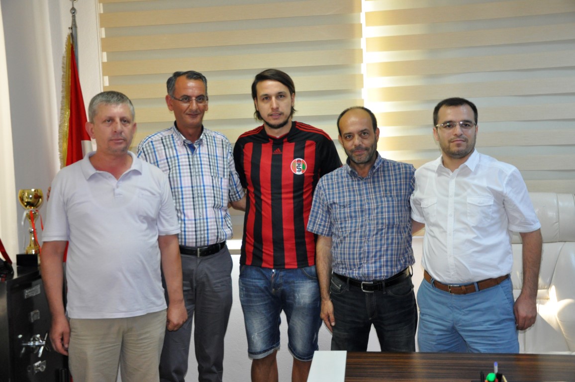 özkan Yeniden Kasaba'da