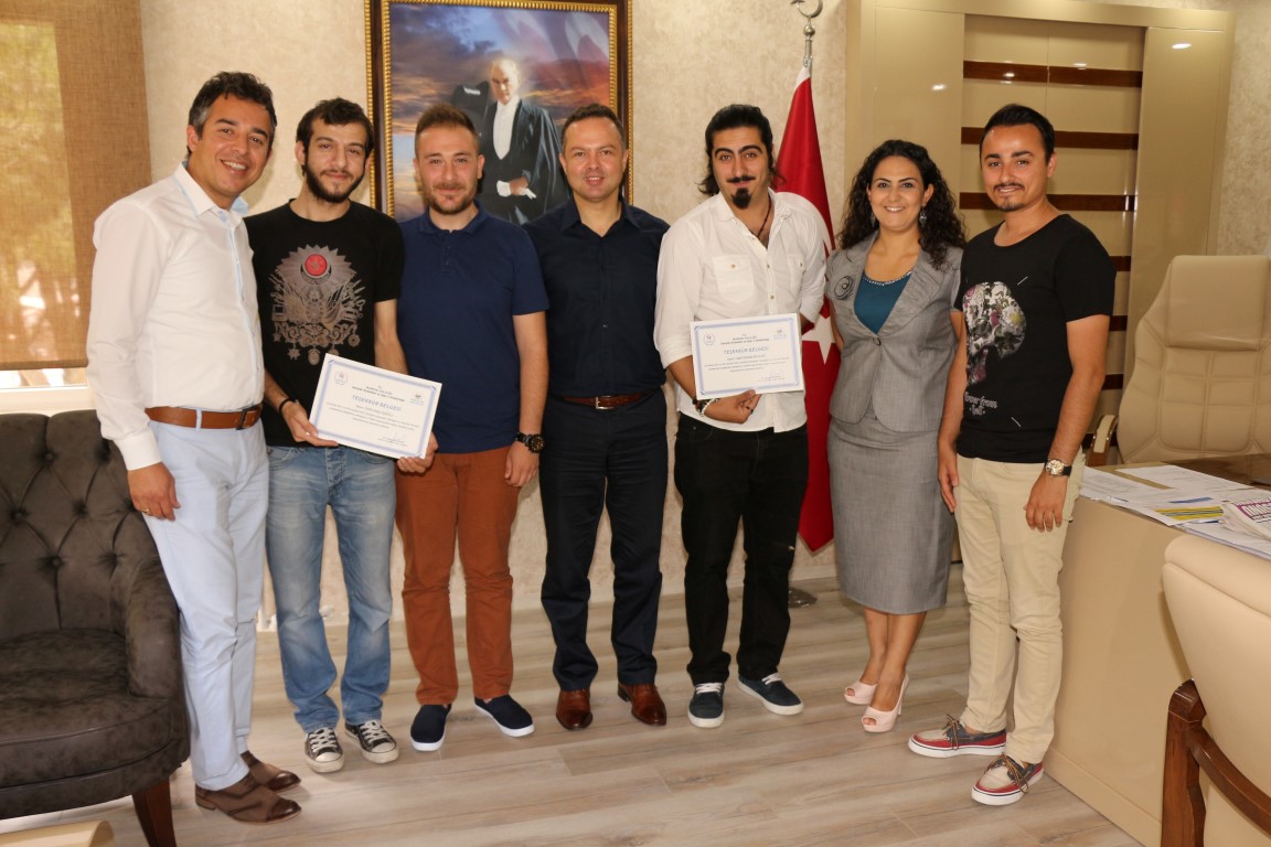 Hacivata, Karagöze Teşekkür Belgesi